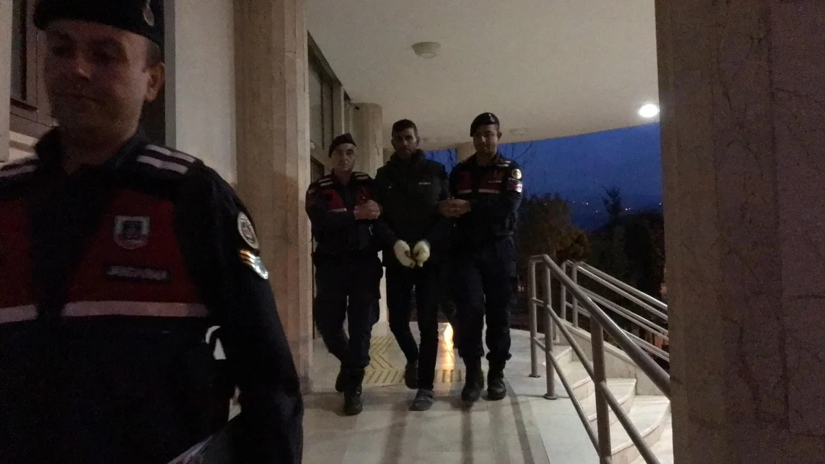 Para Vermeyen Annesini Yaktı
