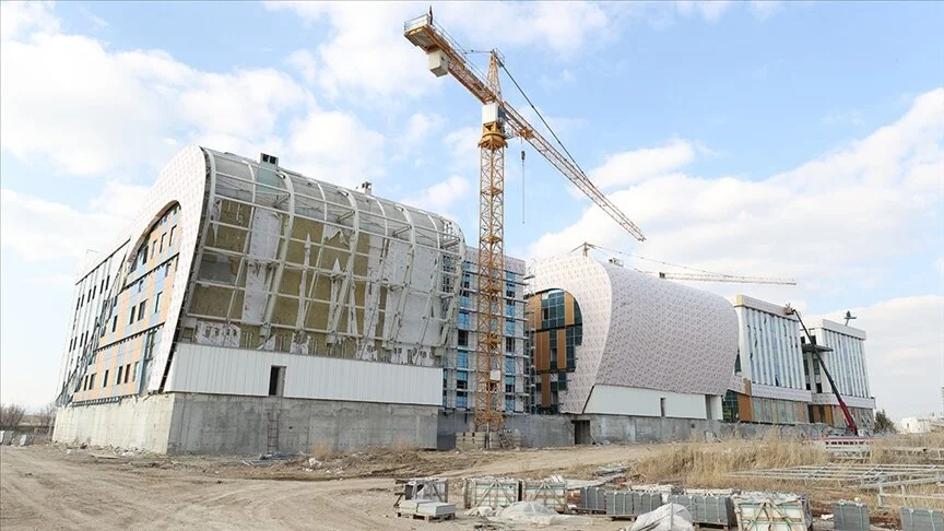 "Aşı Üretim Üssü" İçin Çalışmalar Sürüyor