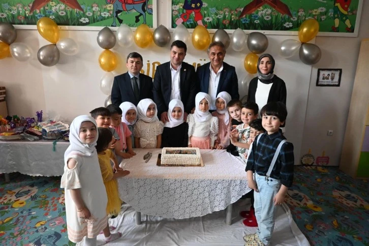 Sivas'ta Minikler Kur’an Okumaya Geçti