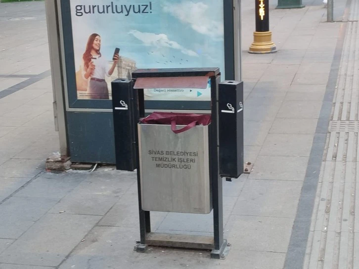 Sivas'ta Şüpheli Paket Paniği!!