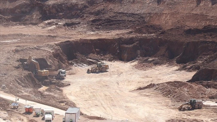 İliç'teki Heyelanda 180 Bin Kamyon Toprak Taşındı