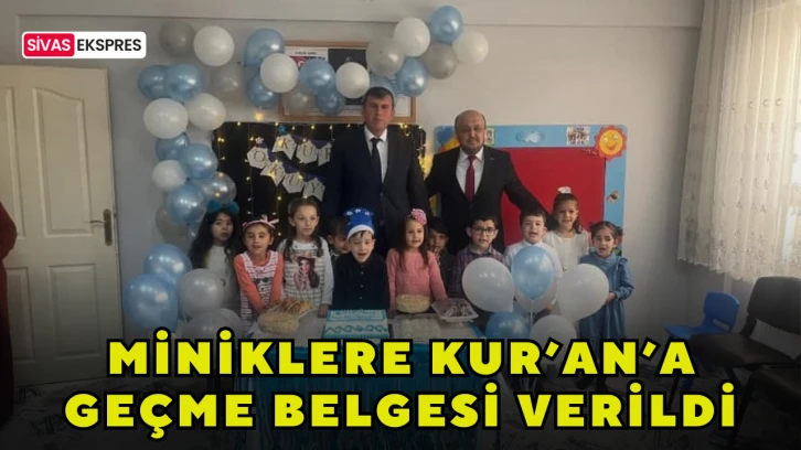 Miniklere Kur’an’a Geçme Belgesi Verildi