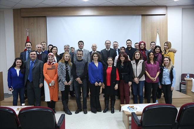 ÜNİVERSİTEDE YOĞUN BAKIM KONFERANSI