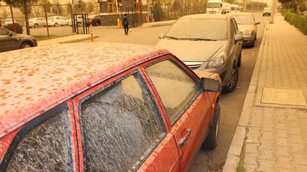 Toz Taşınımı ve Şiddetli Yağış Geliyor