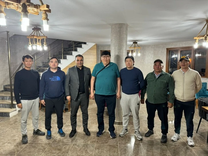 Başkonsolos Danuu'dan  Akıncılar'a Ziyaret