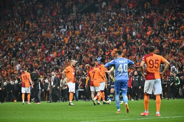 Okan Buruk'tan Futbolculara Yasak