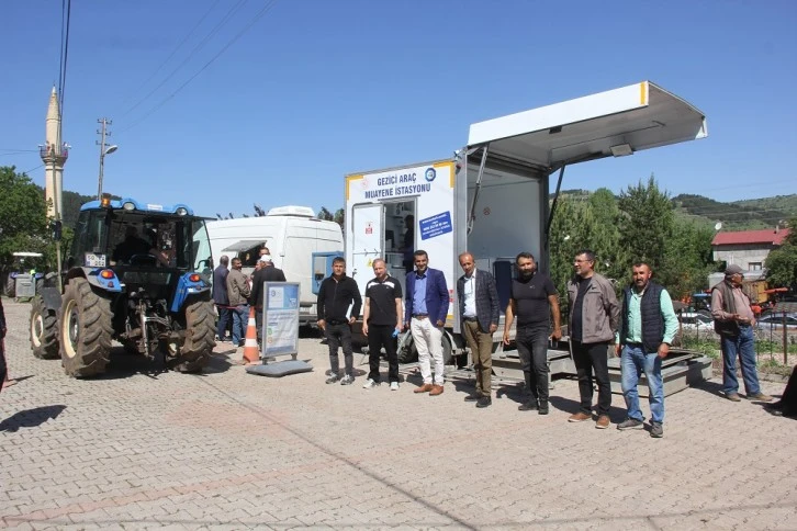 Zara'da gezici araç traktörler için hizmet verdi 
