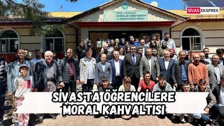 Sivas'ta Öğrencilere Moral Kahvaltısı
