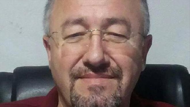 Kalp krizi geçiren gazeteci yaşamını yitirdi