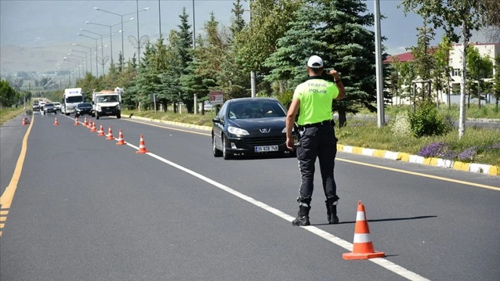 467 Bin 78 Araca ve Sürücüye İşlem Yapıldı