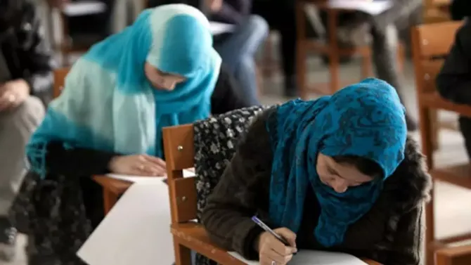 Tamamı Müslüman Olan O Ülkede Başörtüsü  Yasaklandı