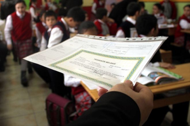 118 BİN ÖĞRENCİ KARNE ALACAK