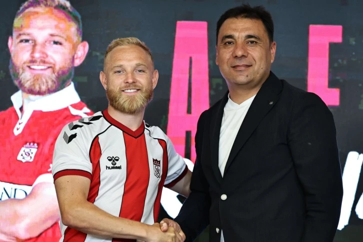 Alex, Resmen Sivasspor’da