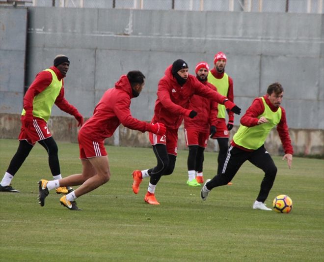 BEŞİKTAŞ, HAZIRLIKLARI SÜRÜYOR