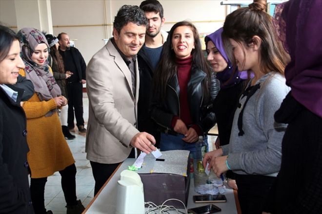 Aşık Veysel MYO´da fotoğraf sergisi