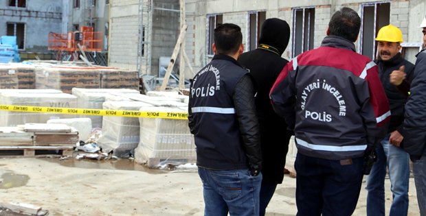 DIŞ CEPHE ASANSÖRÜ 2 CANA MAL OLDU!