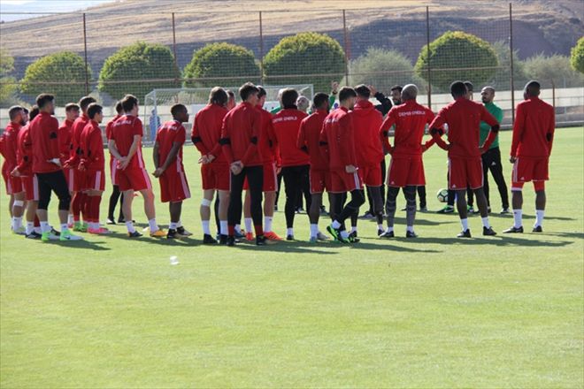 TRANSFERLER BEKLENİYOR