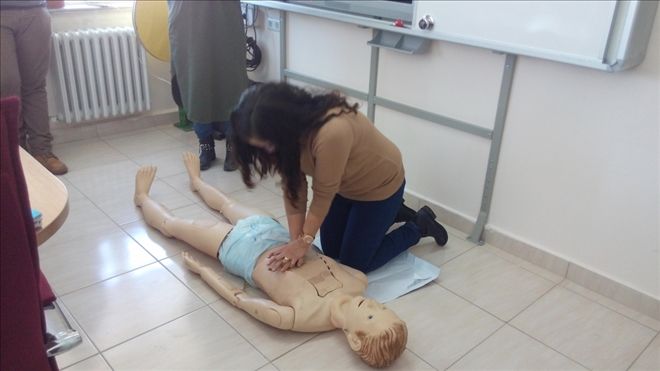 ULAŞ´TA ÖĞRETMENLERE İLK YARDIM EĞİTİMİ