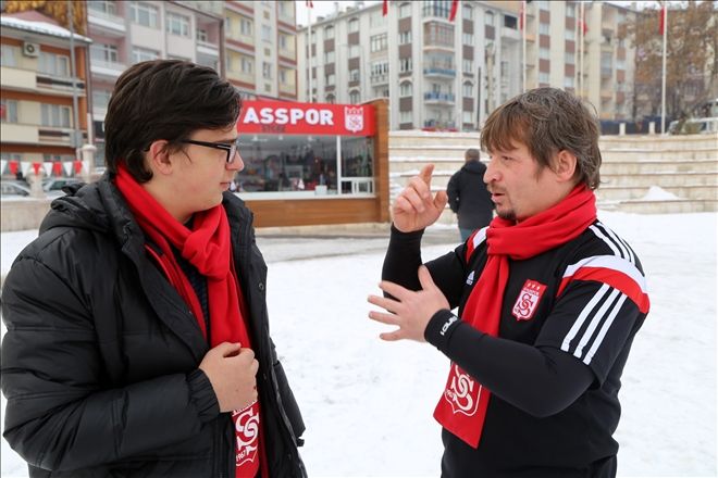 İŞİTME ENGELLİ TARAFTARA "ÇİRKİN VE KÖTÜ TEZAHÜRAT" CEZASI