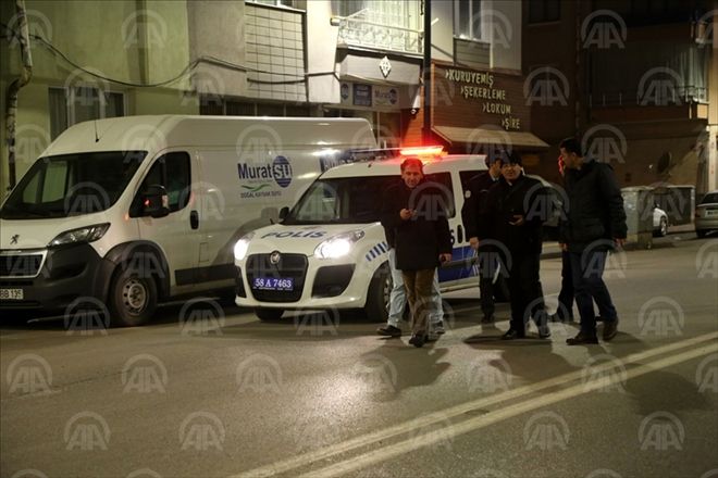 İÇKİ ALEMİNDE  BIÇAKLI  CİNAYET: 1 Ölü, 1 yaralı