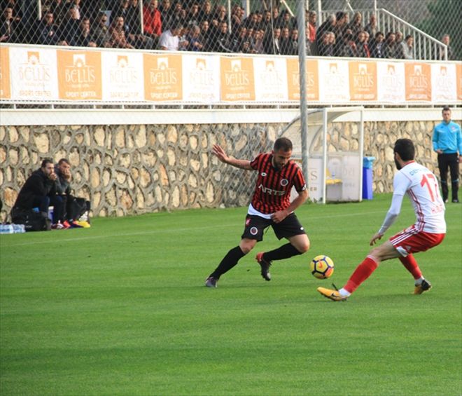 KAPTAN ZİYA KENARDAN İZLEDİ