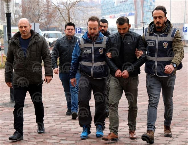 ZANLI  TESLİM  OLDU