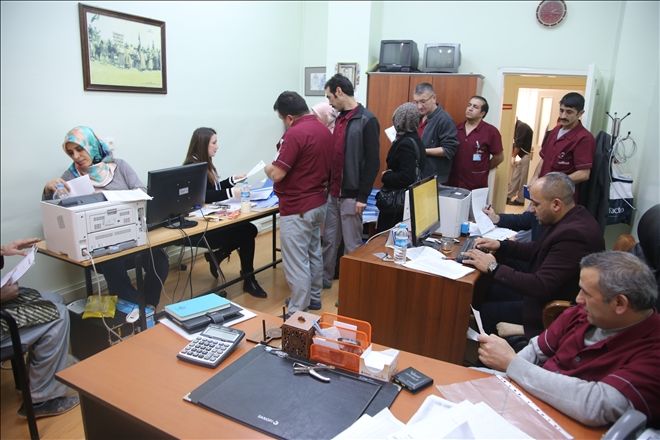 ÜNİVERSİTEDE  1306 TAŞERON  BAŞVURDU