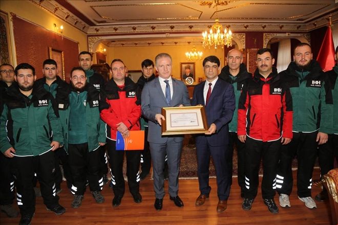 İHH Yardım ve  Kurtarma ekibine  SERTİFİKA