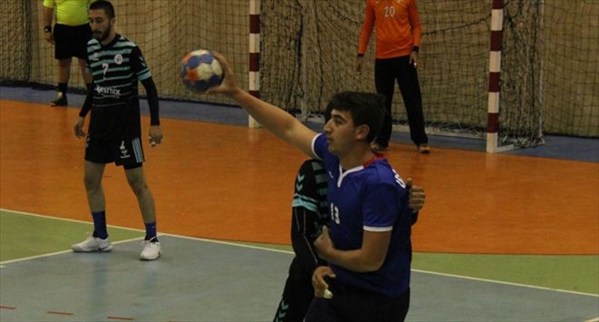 HENTBOLDA FARKLI GALİBİYET