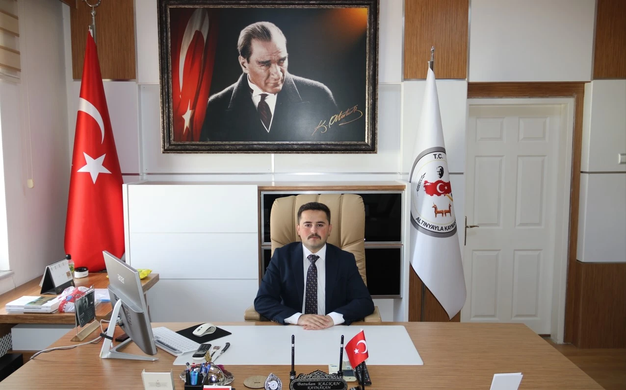 Helallik İsteyip İlçeden Ayrıldı