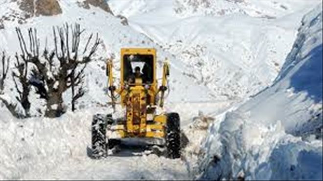 420 KÖY YOLU ULAŞIMA KAPANDI