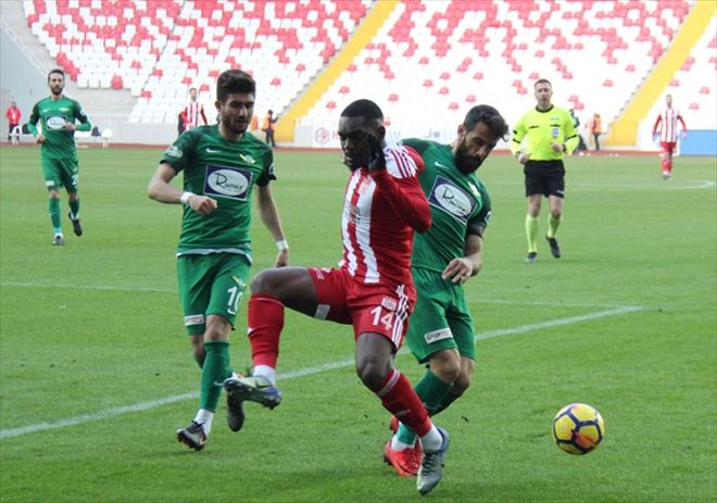 YİĞİDO EVİNDE 17 PUAN TOPLADI