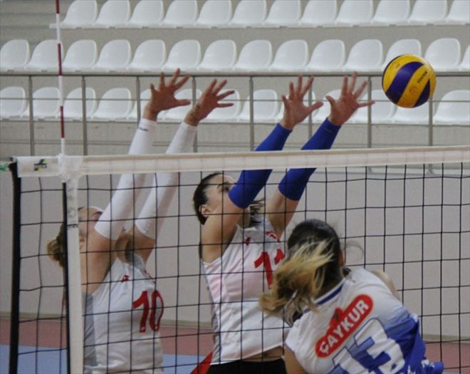 FİLEDE HEYECAN TAHA AKGÜL SPOR SALONUNDA