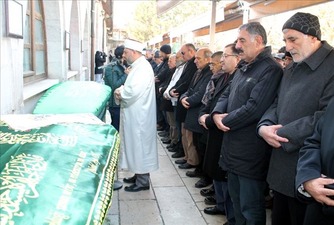 TOKGÖZ´LERİN  ANNESİ HAYATA  VEDA ETTİ