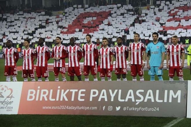 28 KİŞİLİK LİSTE KESİNLEŞTİ