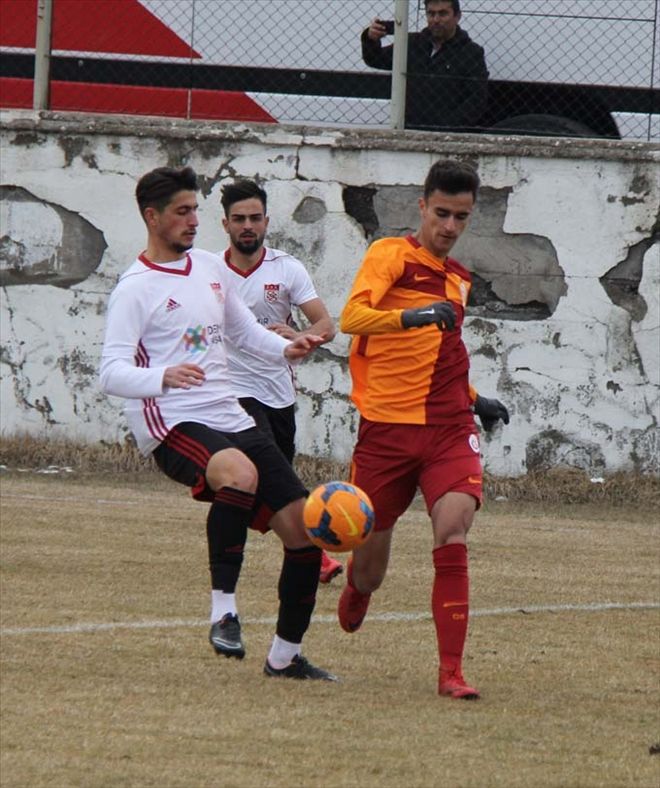 U21´DE SİVAS-GALATASARAY YENİŞEMEDİ