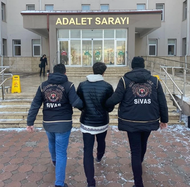 Sivas’ta Polisten Kaçamadı