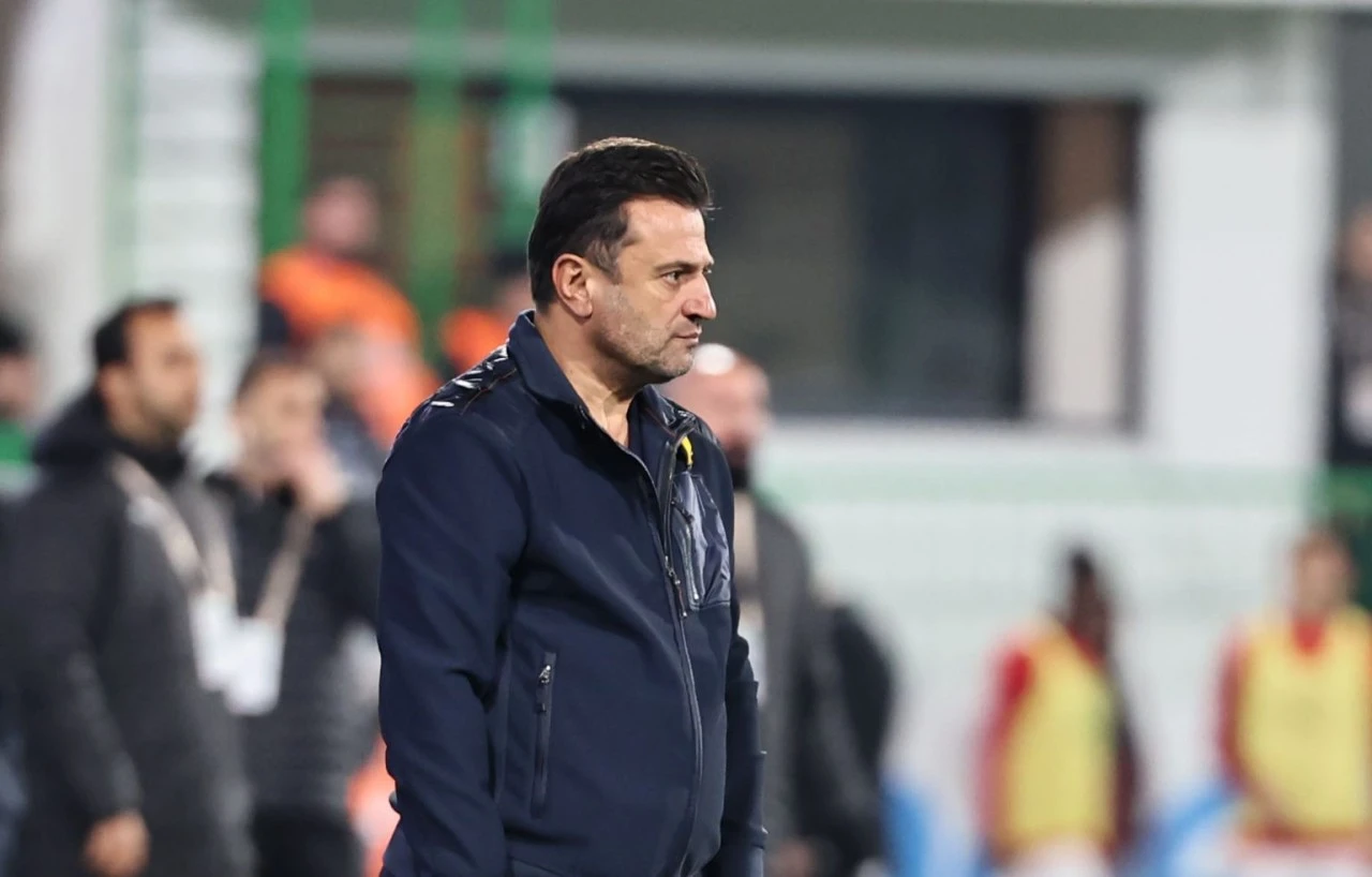 Sivasspor'a "Uygun" Olmadığı Sonunda Anlaşıldı! Bülent Uygun'la Yollar Ayrıldı