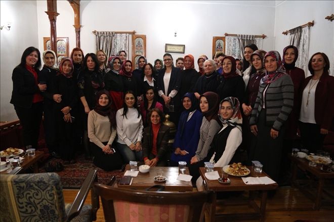 PROTOKOL EŞLERİYLE İRFAN SOHBETİ