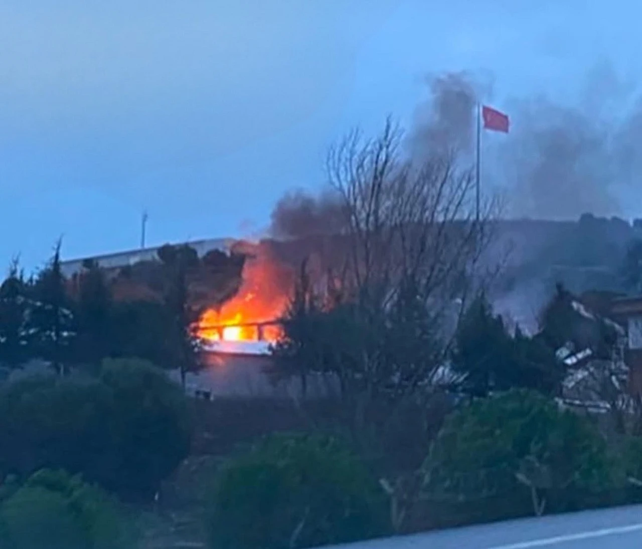 Patlayıcı Üreten Fabrikada Patlama: 12 Ölü 4 Yaralı