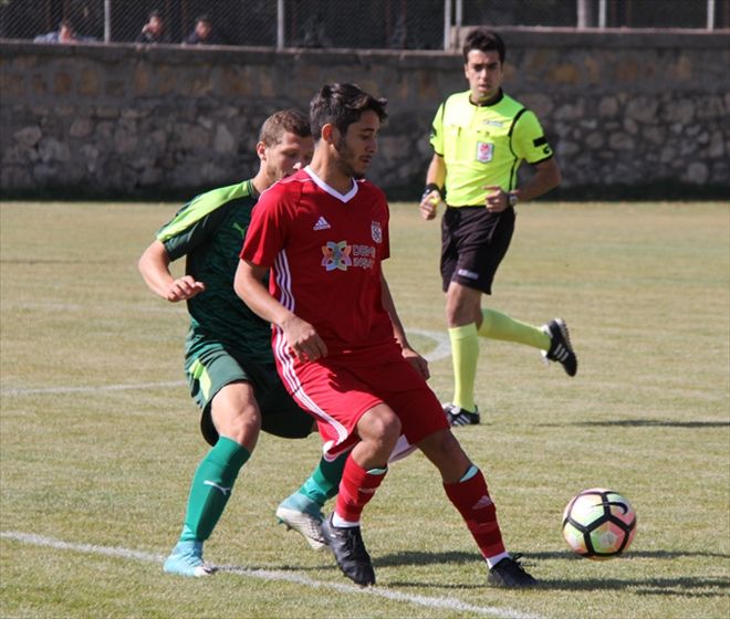 U21´DE ZORLU RAKİP