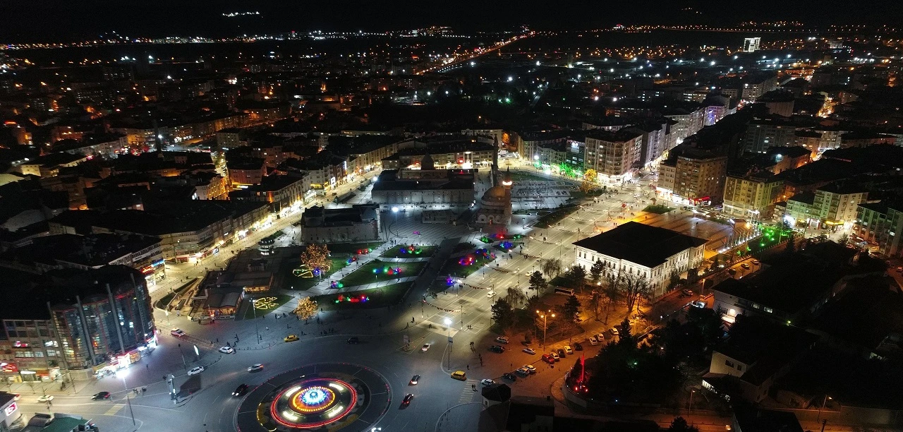 Sivas Dahil 3 Bölgede  Elektrik Tüketiminde Rekor
