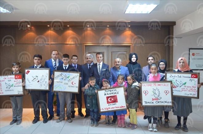 ÖĞRENCİLERDEN KAYMAKAM AYTEMÜR´e ZİYARET