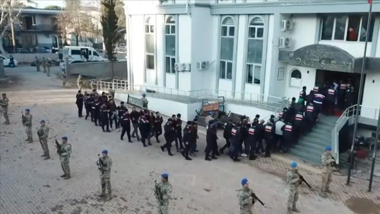 "Hücre" operasyonlarında 76 şüpheli yakalandı
