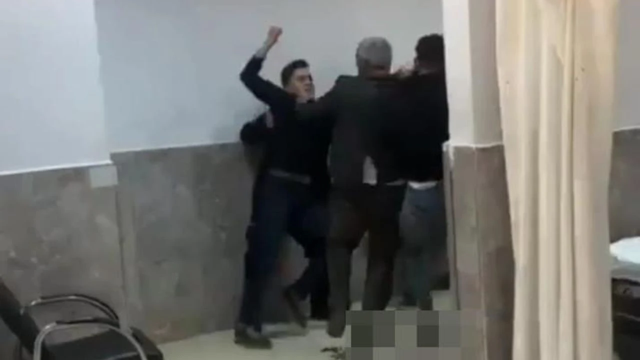 Hastanede bıçaklı kavga: 5 yaralı