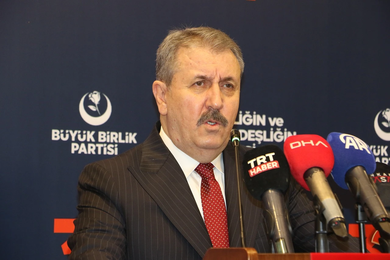 Destici'den Teğmenlere İlişkin Açıklama: "Kimse Disiplinsizliğini...'''