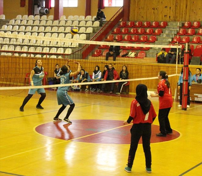 FİLEDE YILDIZLAR DEVAM EDİYOR