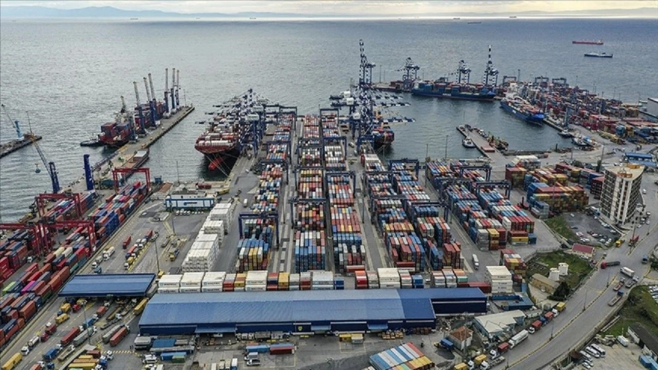 2025 yılına ihracatta çifte rekorla başladık