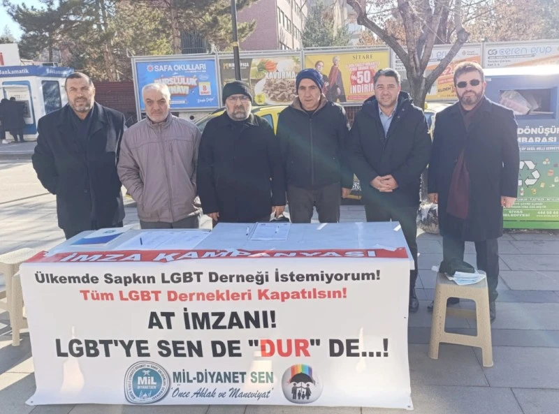 Sivas'ta Başkandan LGBT Açıklaması:  "Dernekler Kapatılmalı''