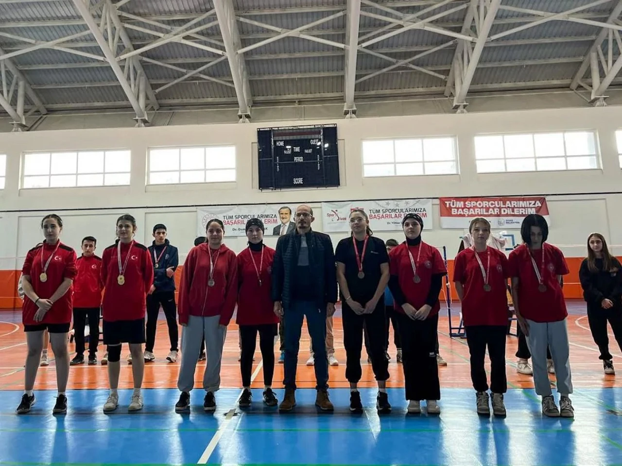 Sivas’ta Başarılı Sporculara Madalya